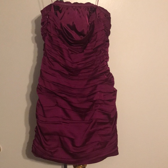 Purple strapless mini roushed dress - Picture 4 of 4